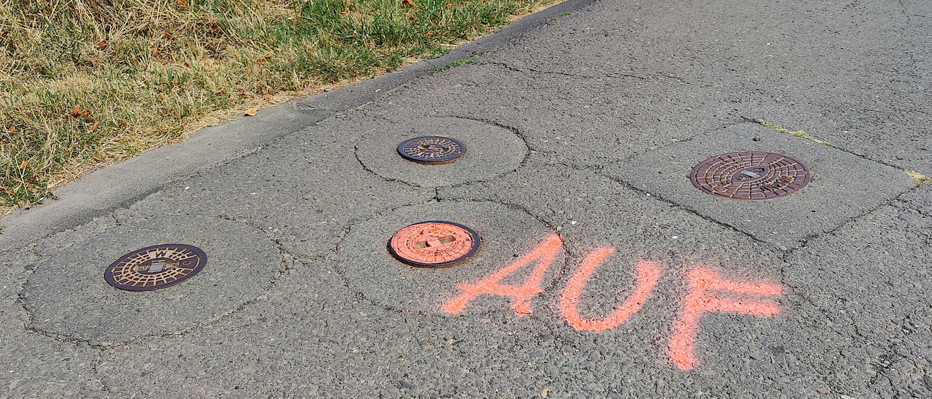 Wasser-Absperrventile auf der Straße